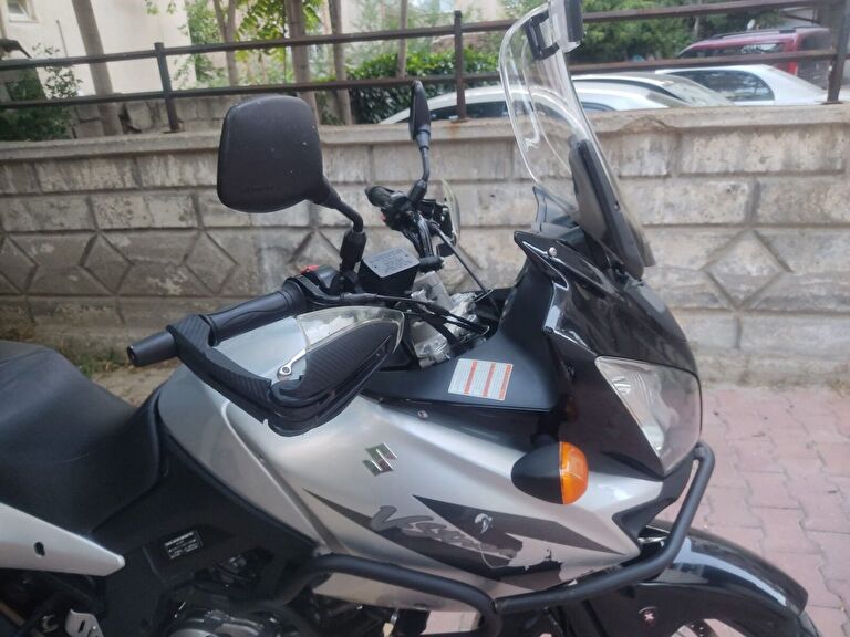 Suzuki V-Storm DL650