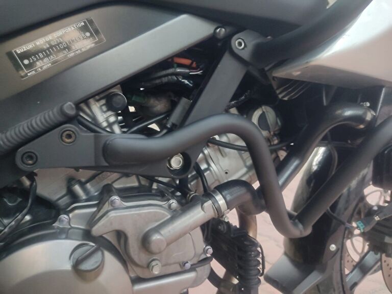 Suzuki V-Storm DL650
