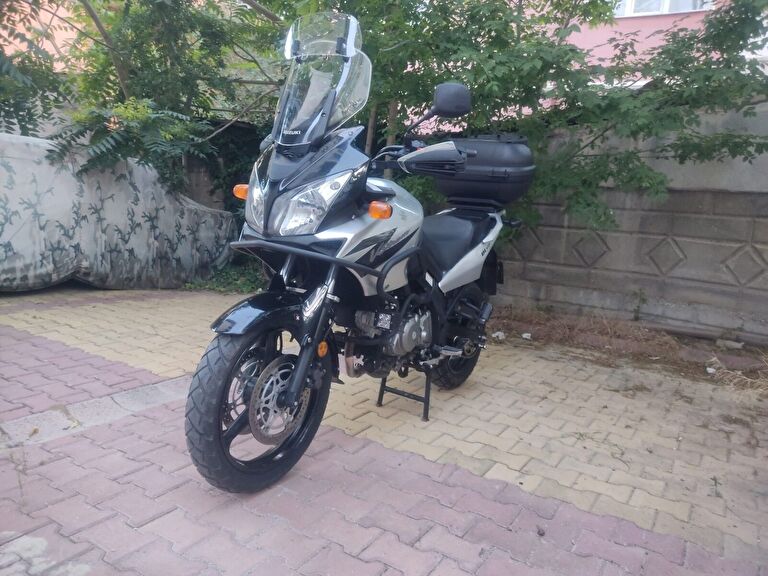 Suzuki V-Storm DL650