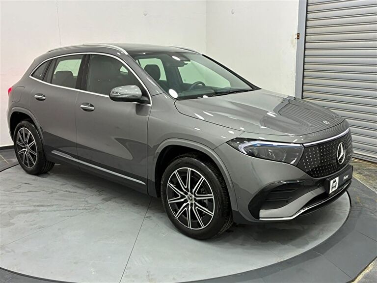 MERCEDES-BENZ EQA