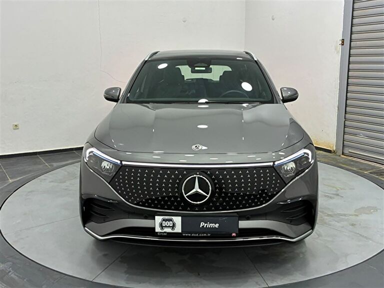 MERCEDES-BENZ EQA