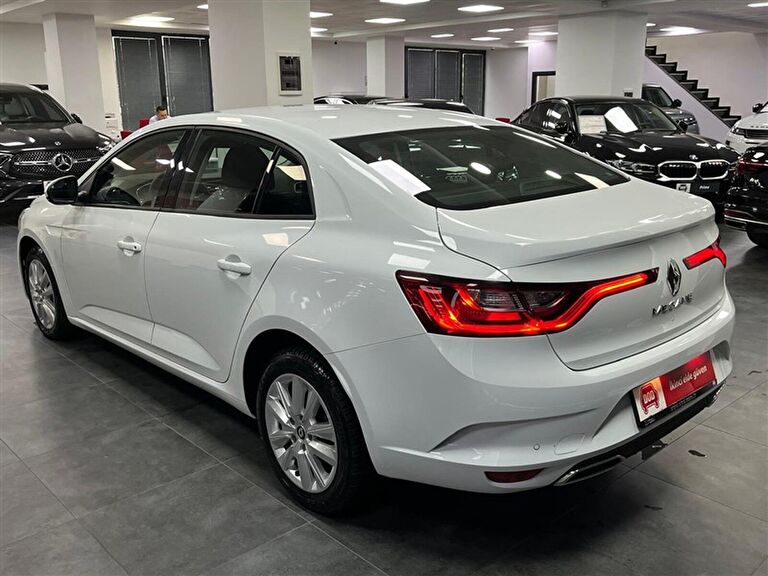 RENAULT MEGANE