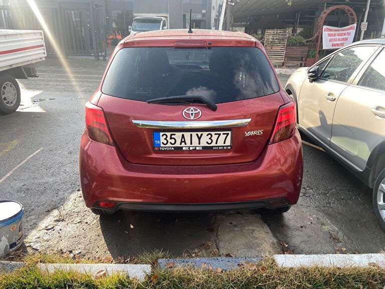 TOYOTA YARIS