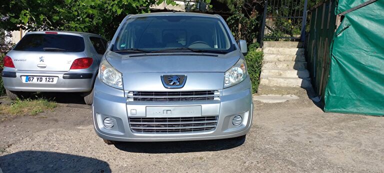 PEUGEOT EXPERT