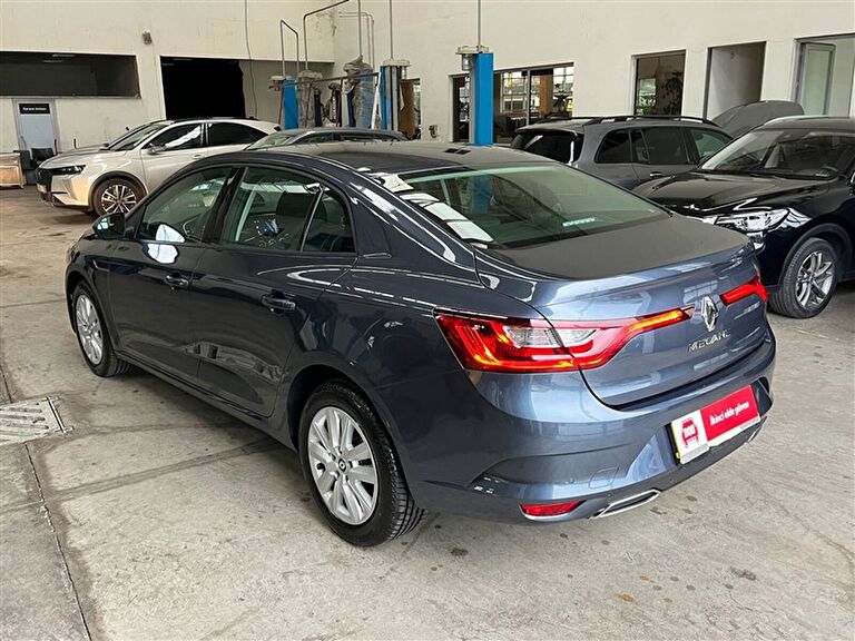 RENAULT MEGANE