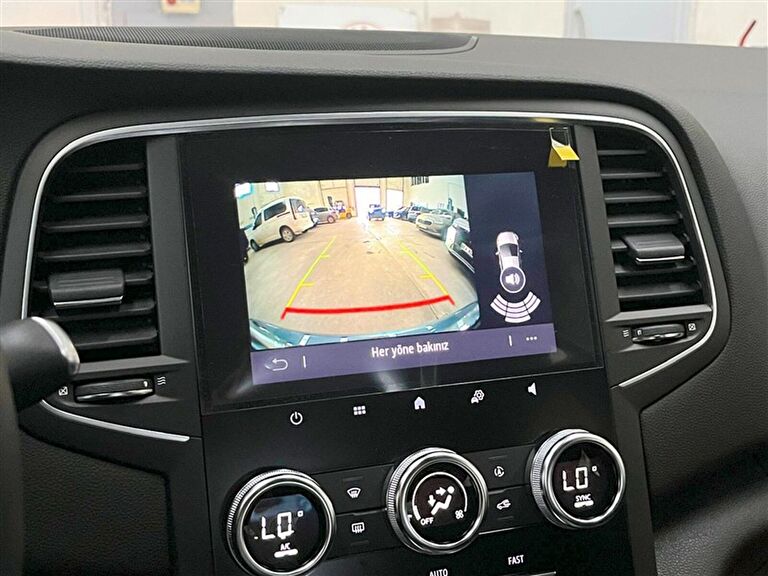 RENAULT MEGANE