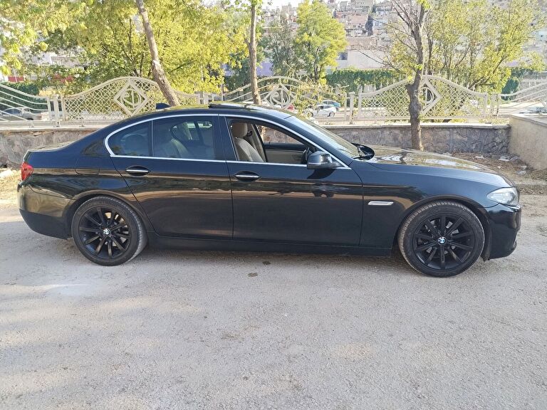 BMW 5 SERISI