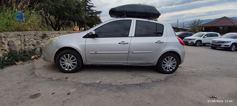 RENAULT CLIO