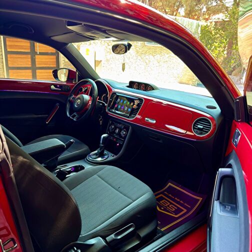VOLKSWAGEN BEETLE