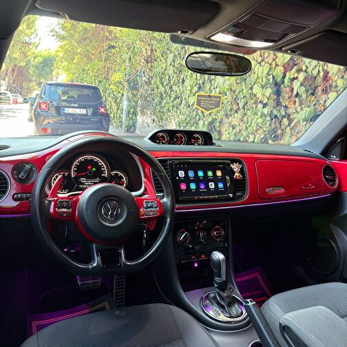 VOLKSWAGEN BEETLE