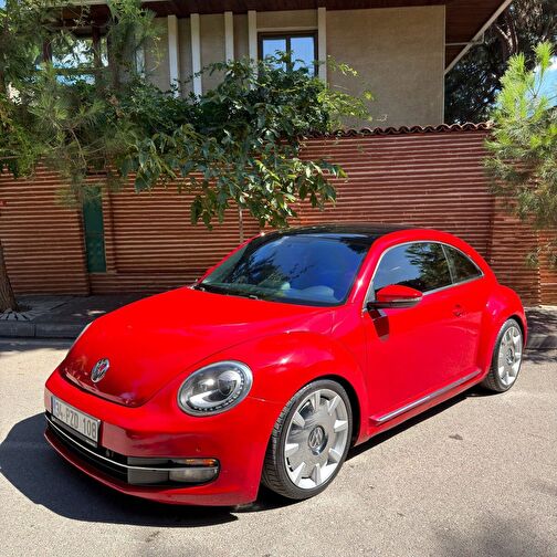 VOLKSWAGEN BEETLE