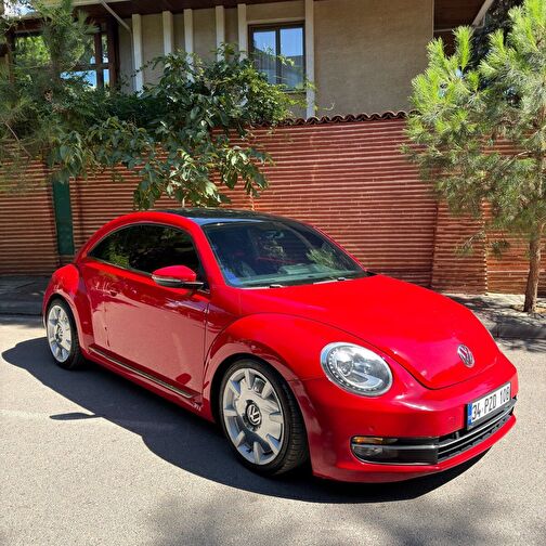 VOLKSWAGEN BEETLE