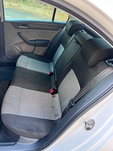 SEAT TOLEDO