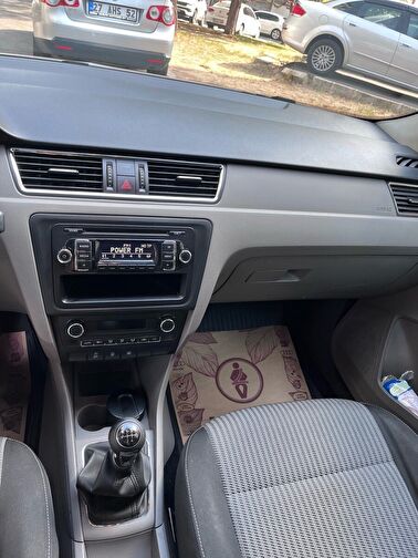 SEAT TOLEDO