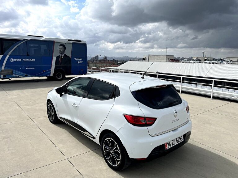 RENAULT CLIO
