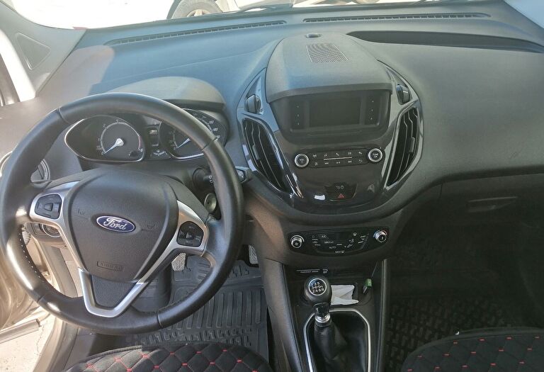 FORD TOURNEO COURIER