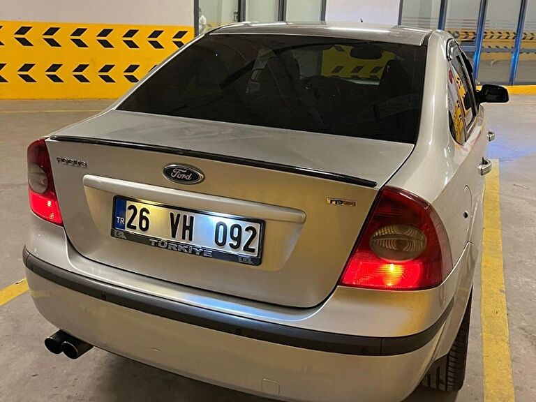 FORD FOCUS