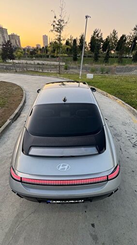 HYUNDAI IONIQ 6