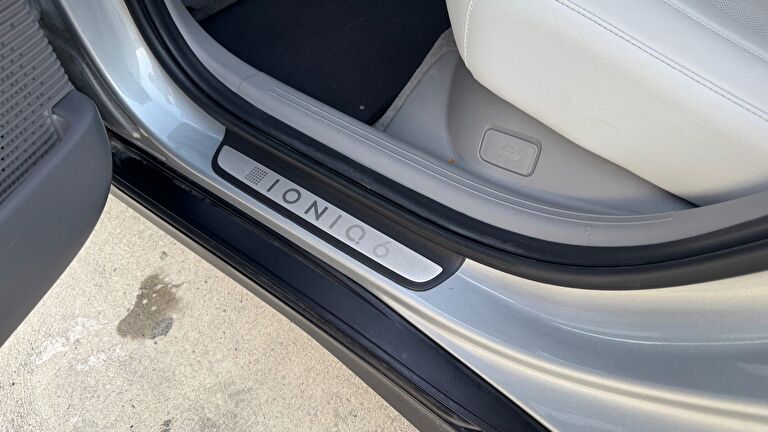 HYUNDAI IONIQ 6