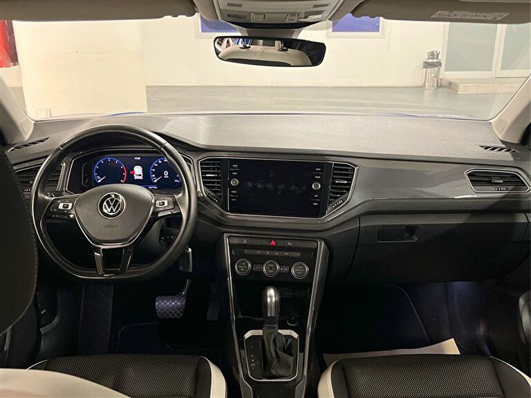 VOLKSWAGEN T-ROC