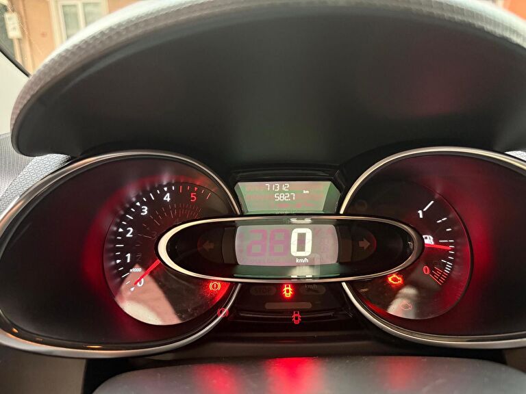 RENAULT CLIO