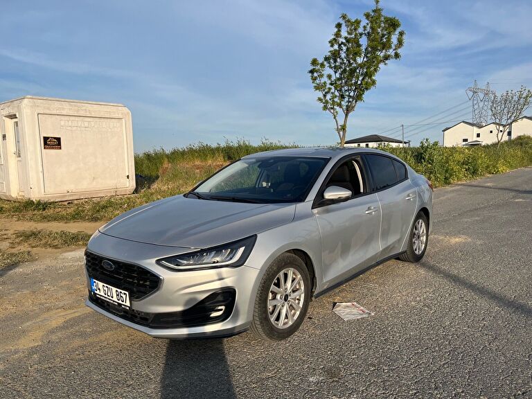 FORD FOCUS