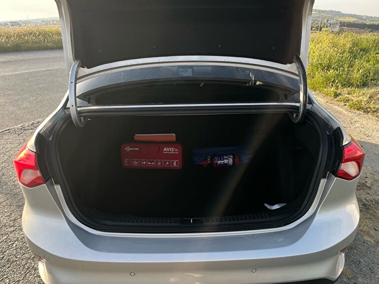 FORD FOCUS