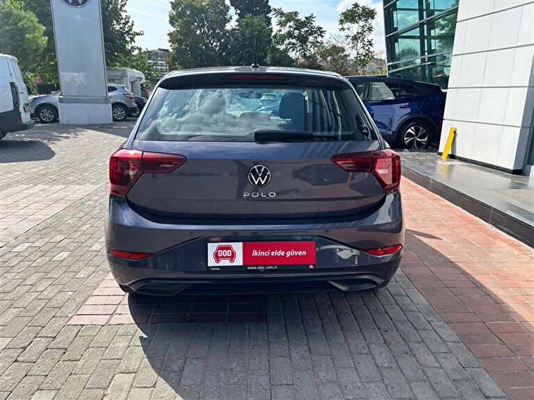 VOLKSWAGEN POLO
