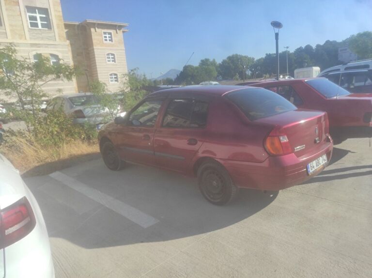 RENAULT CLIO SYMBOL