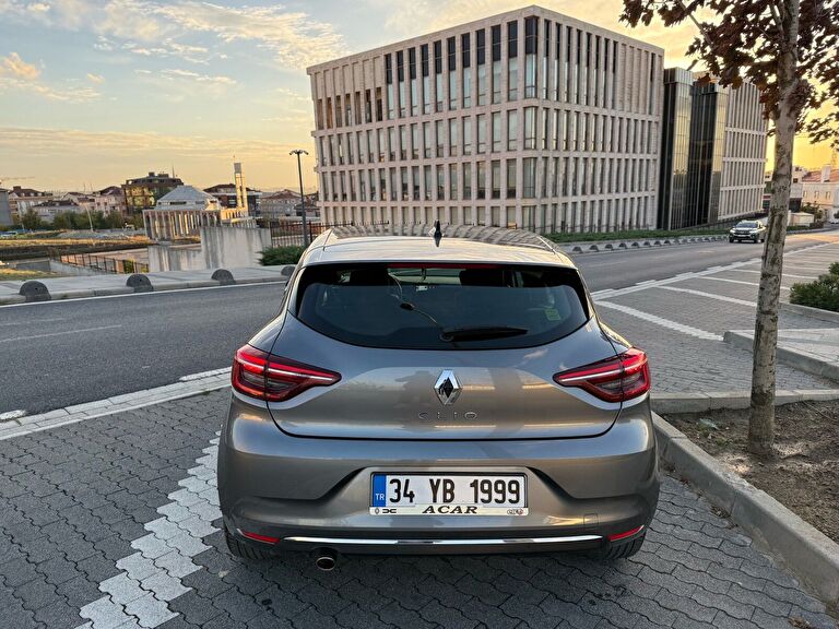 RENAULT CLIO