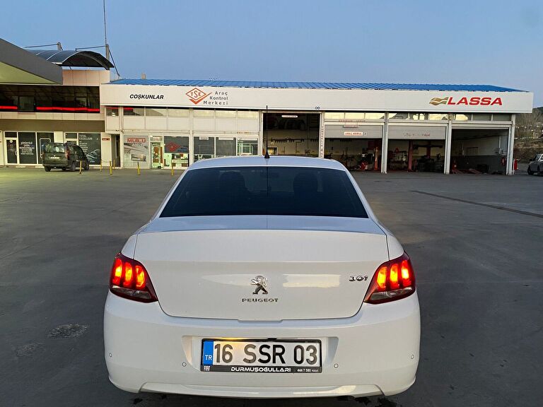 PEUGEOT 301