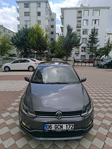 VOLKSWAGEN POLO