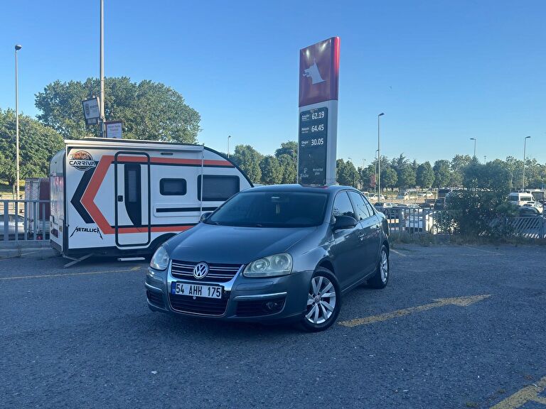 VOLKSWAGEN JETTA