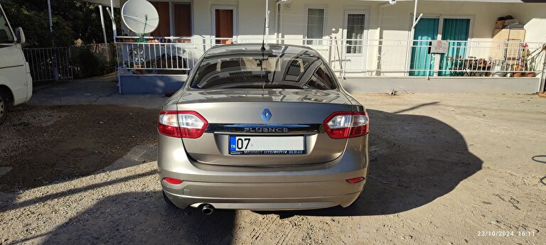RENAULT FLUENCE