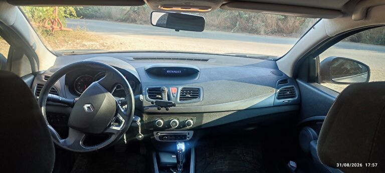 RENAULT FLUENCE