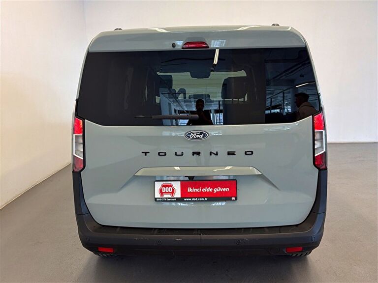 FORD TOURNEO COURIER