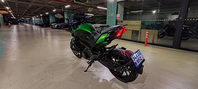 Bajaj Dominar 400 UG