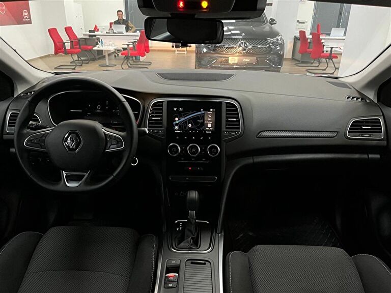 RENAULT MEGANE