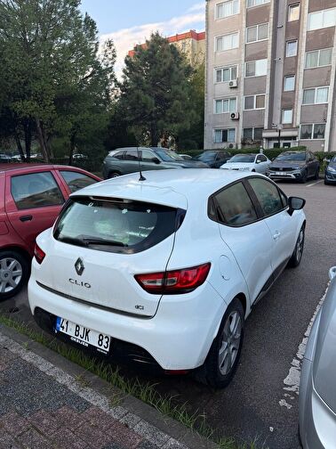 RENAULT CLIO