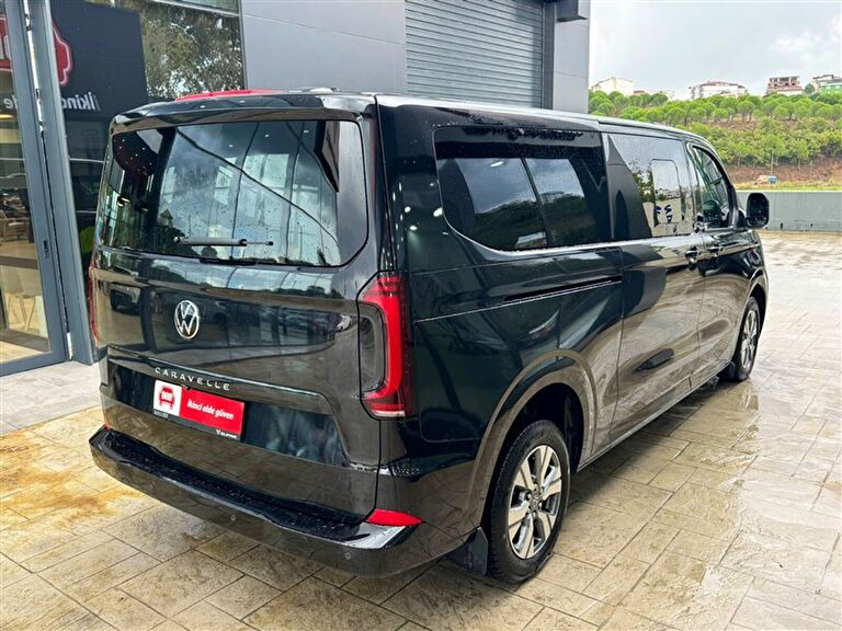 VOLKSWAGEN CARAVELLE