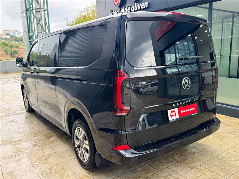 VOLKSWAGEN CARAVELLE