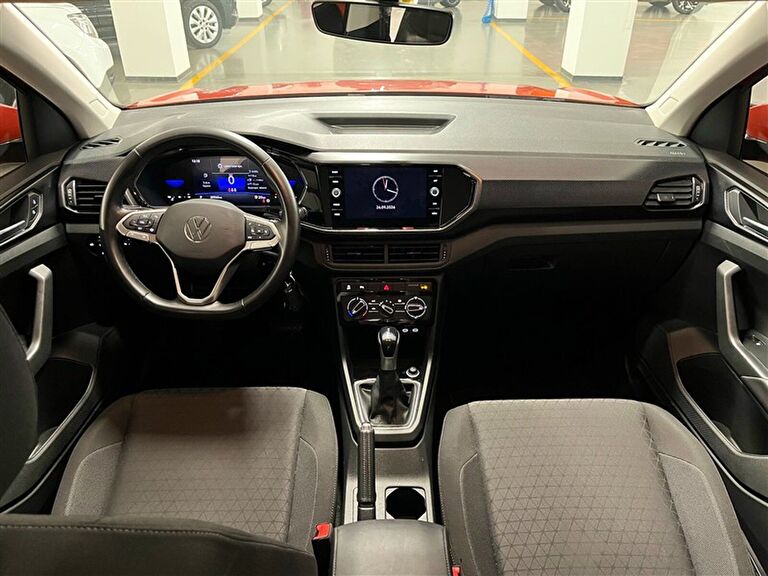VOLKSWAGEN T-CROSS
