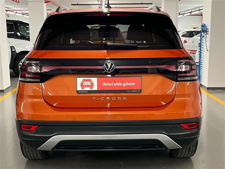 VOLKSWAGEN T-CROSS