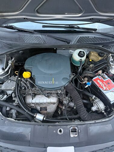 RENAULT CLIO SYMBOL