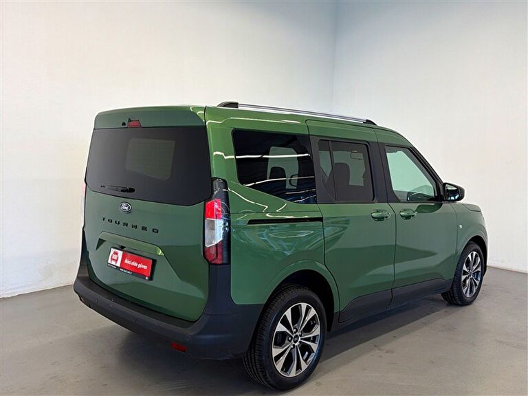 FORD TOURNEO COURIER