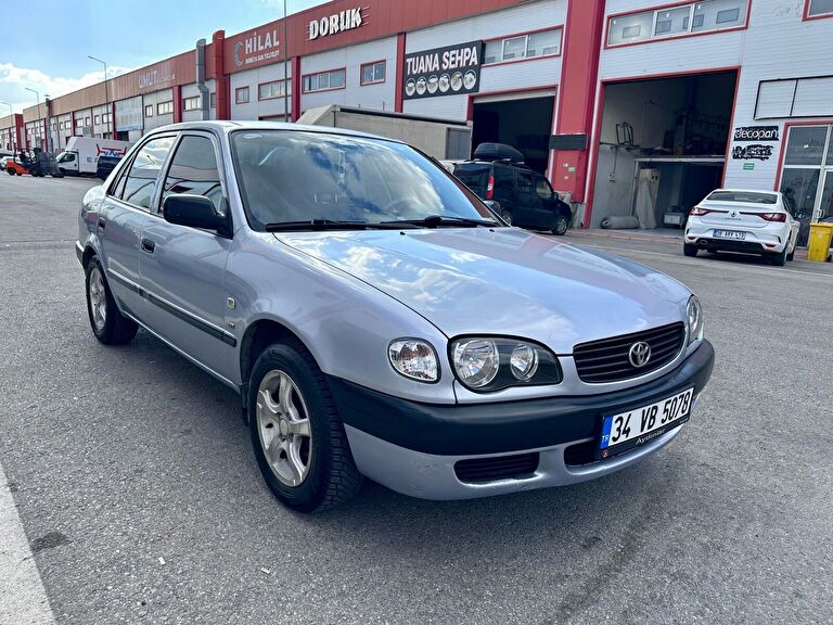 TOYOTA COROLLA