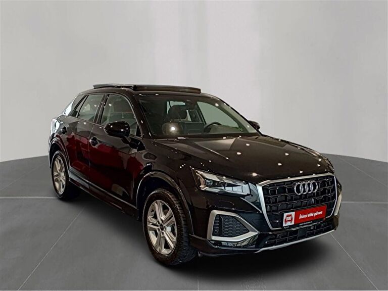 AUDI Q2