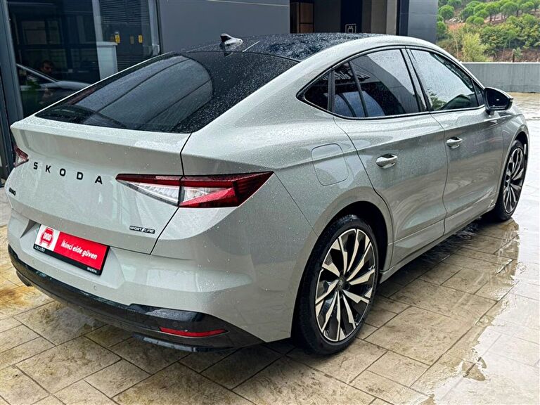 SKODA ENYAQ COUPE