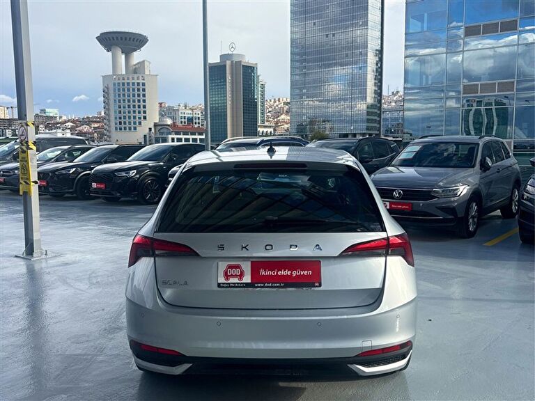 SKODA SCALA