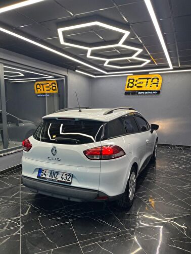 RENAULT CLIO SPORT TOURER